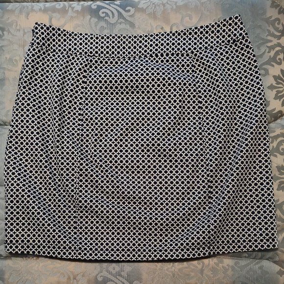 Nautica navy blue & white nautical style, patterned skirt, excellent cond. sz 12 - Picture 2 of 5